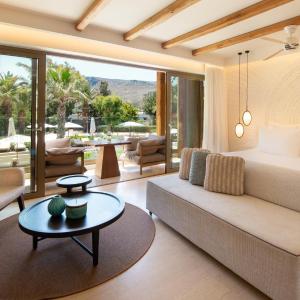 Junior Suite with Garden View