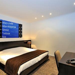 Medium Double Room