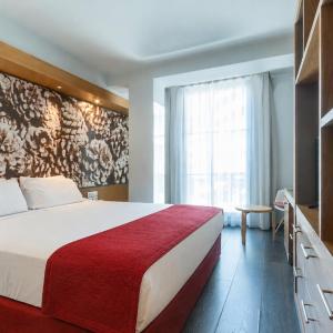 Double or Twin Room with View