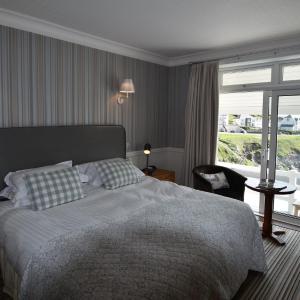 Deluxe Double Room with Balcony and Sea View