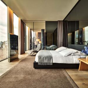 Penthouse Suite