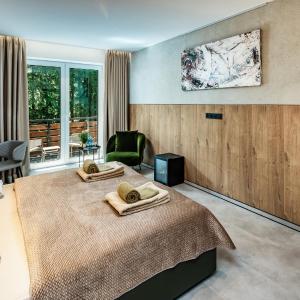 Two Interconnecting Double Rooms with Balcony