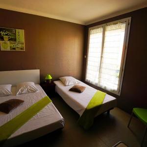 Triple Room with Private Bathroom