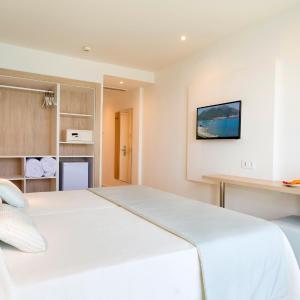 Double Room with Balcony and Sea View