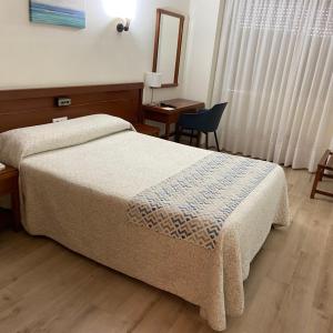 Twin Room with View