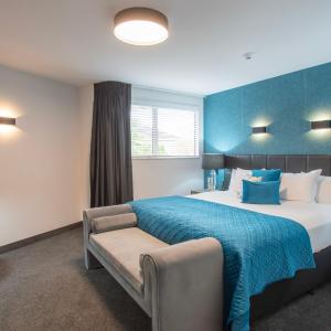 Luxury Suite
