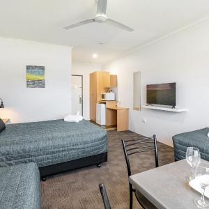Standard Triple Room (No Pets)