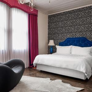 King Suite Four
