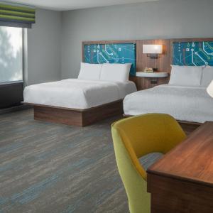 Deluxe Queen Room with Two Queen Beds - Non-Smoking