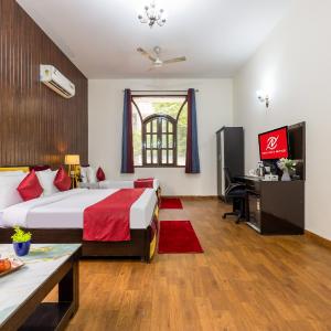 Deluxe Family Suite
