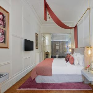 Deluxe Room with Istiklal Avenue View