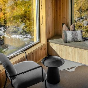 Family Room with Mountain View