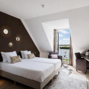 Double Room with Lake View