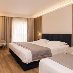 Triple Room with Mountain View