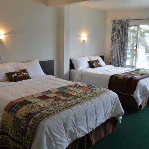 Queen Room - No Air Conditioning
