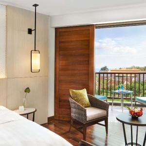 Deluxe Two Single Beds Room with Ocean View