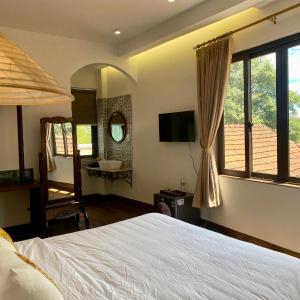 Triple Room with View