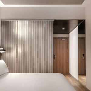 Standard Plus King Room