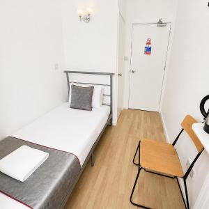 Single Room with Private Bathroom
