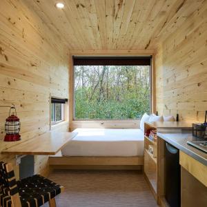 Cabin with Queen Bed - Accessible