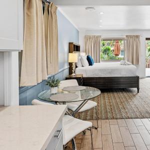 King Deluxe with Patio