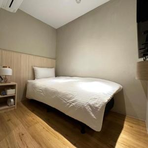 Single Room (No Window)