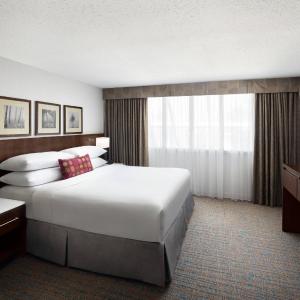 One-Bedroom Bi-Level Loft Suite with One King Bed, Sofa Bed and Balcony