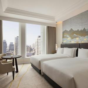 Deluxe Double Room with Two Double Beds and City View
