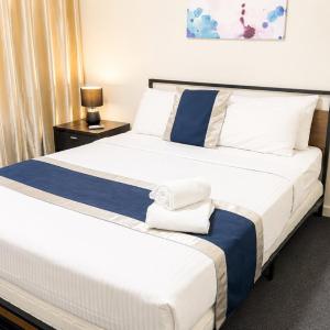 One-Bedroom Apartment - Gipps
