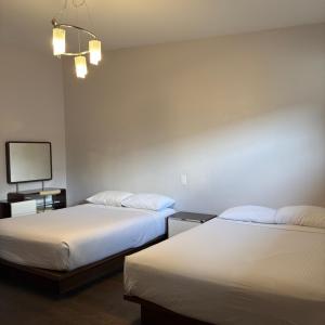 Deluxe Suite with Two Queen Beds