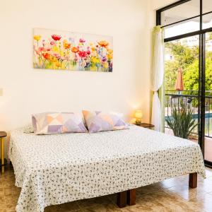 Suite with Mountain View