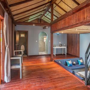 Traditional Family House with Jacuzzi
