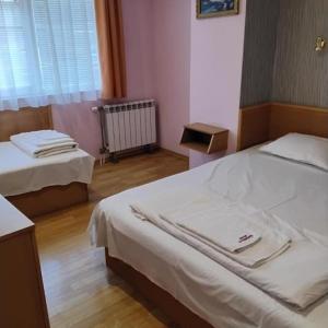 Comfort Triple Room with Shower