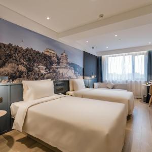 Superior Twin Room with Garden View