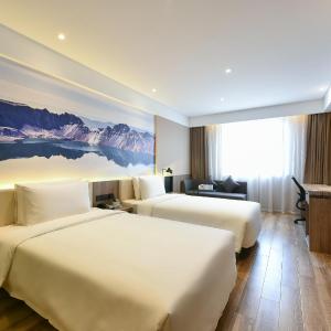 Superior City View Twin Room