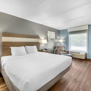 King Room with Tub - Disability Access/Non Smoking/Exterior Hall