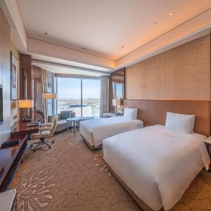 Executive River View Twin
