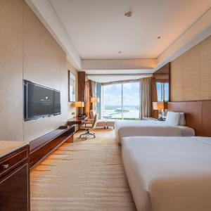Deluxe River View Twin
