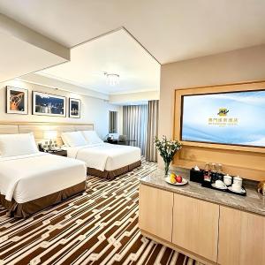 Family Deluxe Room with Extra Bed