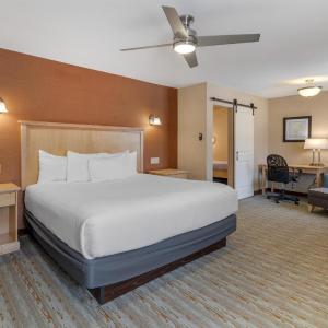 Two-Bedroom Suite - Non-Smoking