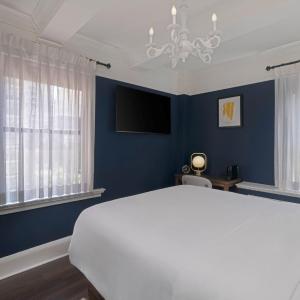 Premium Queen Room