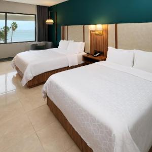 Superior Double Room with Two Double Beds and Ocean View - Non-Smoking