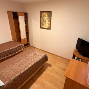 Twin Room with Shared Bathroom