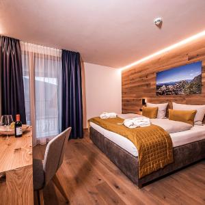 Double or Twin Room with Balcony