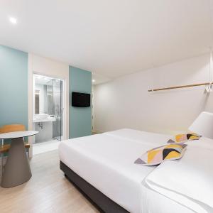 Economy Twin Room