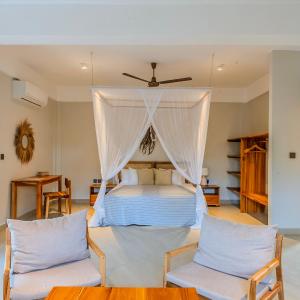 Deluxe Double Room with Extra Bed
