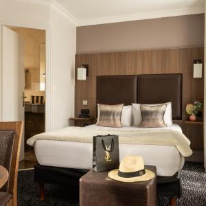 2 Connecting Room
