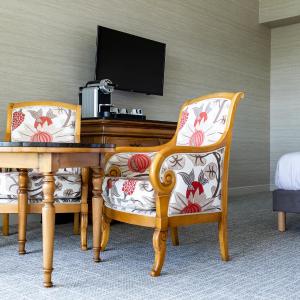 Triple Family Room with Garden View 