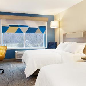 Standard Room with Two Queen Beds