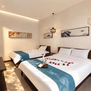 Deluxe Queen Suite